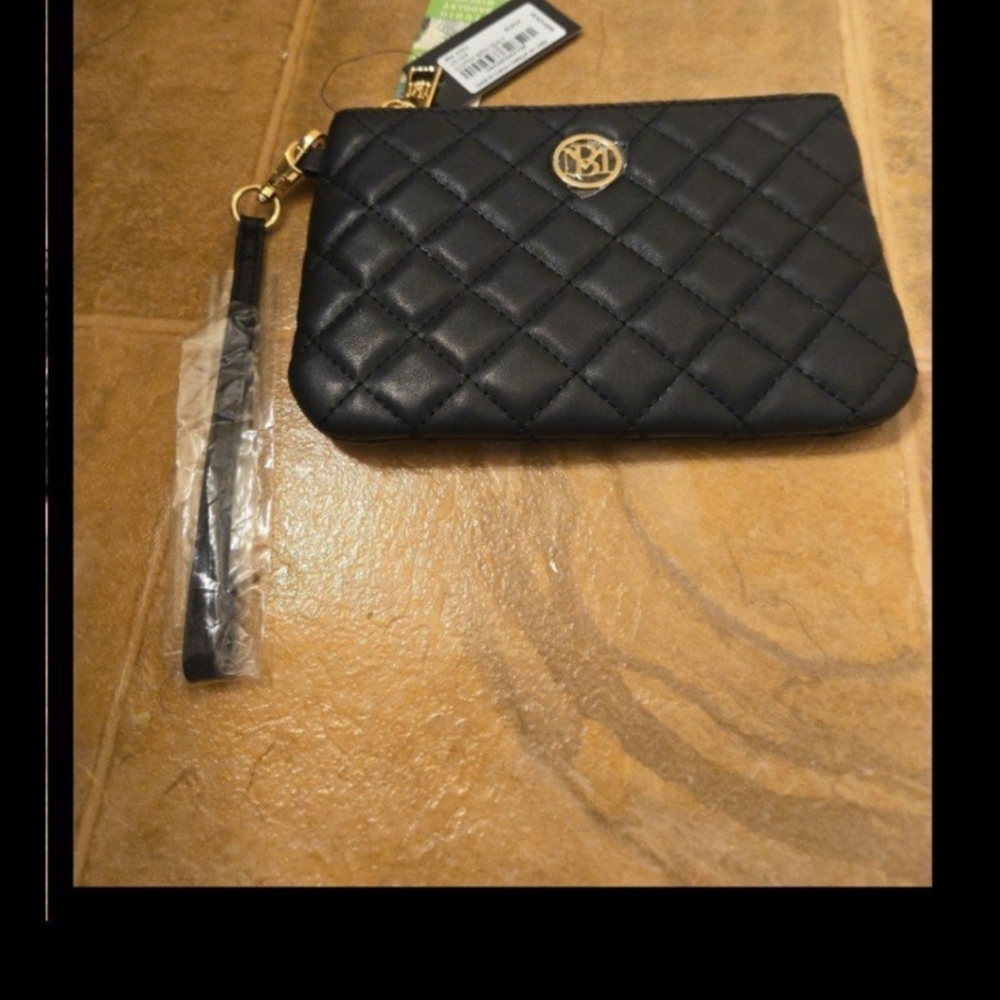 Black clutch